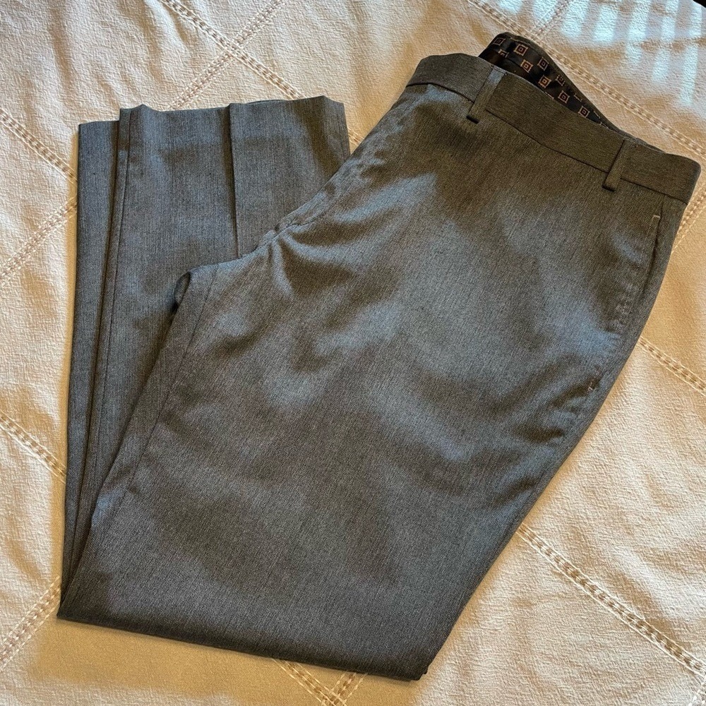 LRL Mens Lauren dress pants by Ralph Lauren gray 42 w 30 length luxury designer